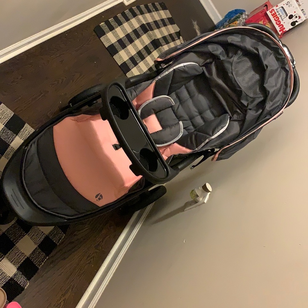 A baby stroller only used twice